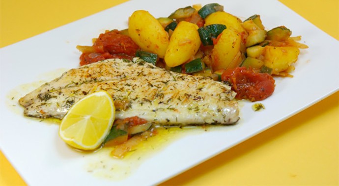Cuisiner une daurade au four accompagnée de sa sauce